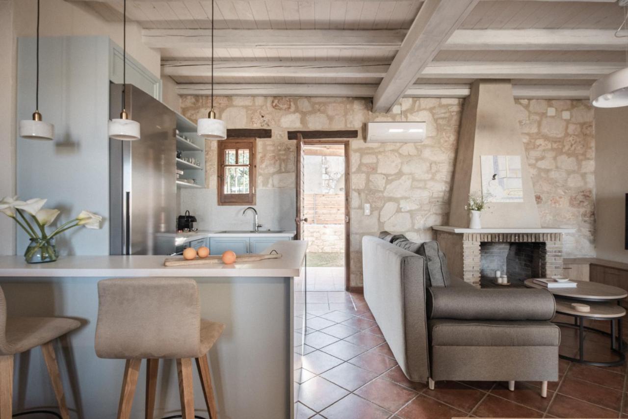 Viatzo Villas - Eclectic Villas With Heated Saltwater Pools Mouzakion  Екстер'єр фото