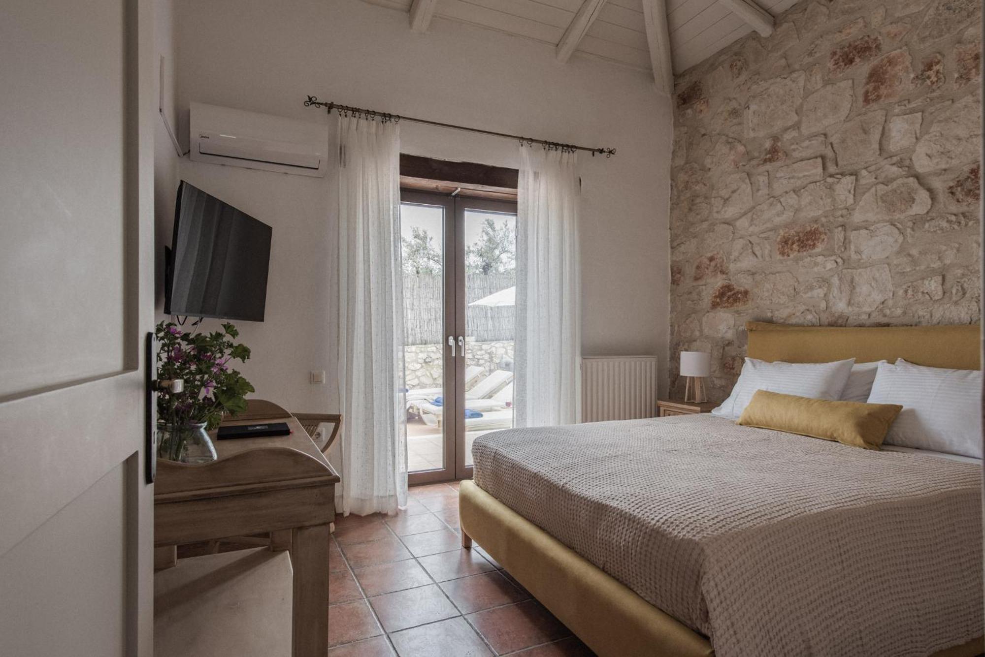 Viatzo Villas - Eclectic Villas With Heated Saltwater Pools Mouzakion  Екстер'єр фото